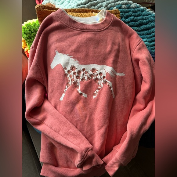 3/$10 Vintage Style Horse Sweater - Picture 1 of 3
